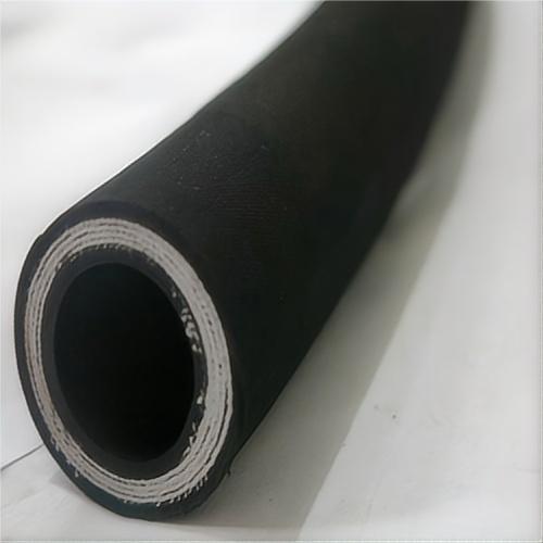 Large-diameter oil-resistant rubber hose, resistant to swelling, suitable for conveying crude oil an
