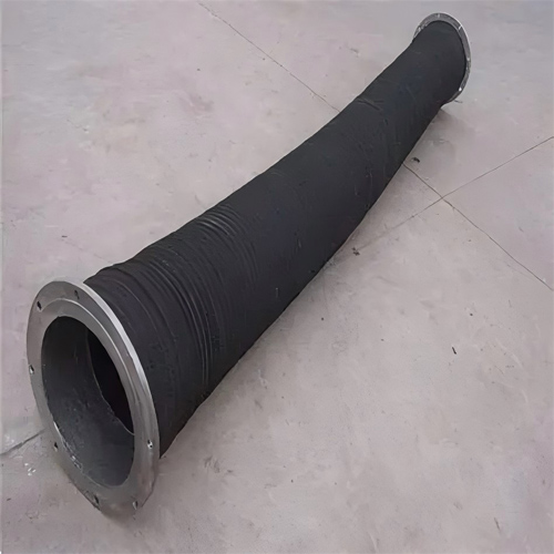 Fracturing hose resistant to hydrogen sulfide corrosion, specifically designed for acid fracturing o