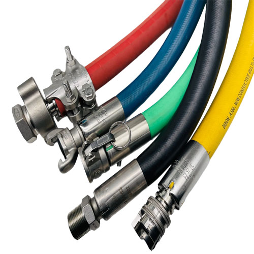 Ultra high pressure cleaning hose with polyurethane outer layer, wear-resistant and temperature resi